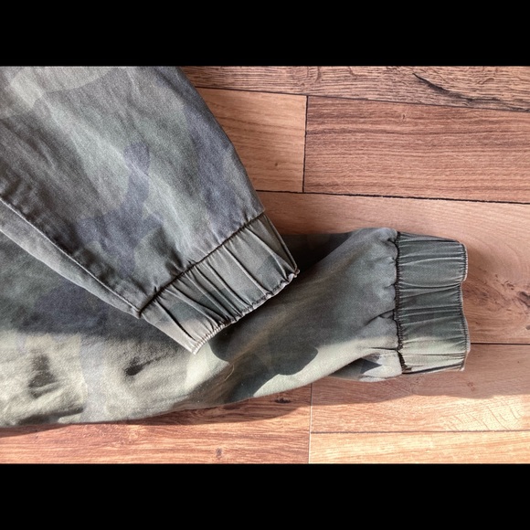 High rise camo pants - Picture 3 of 5